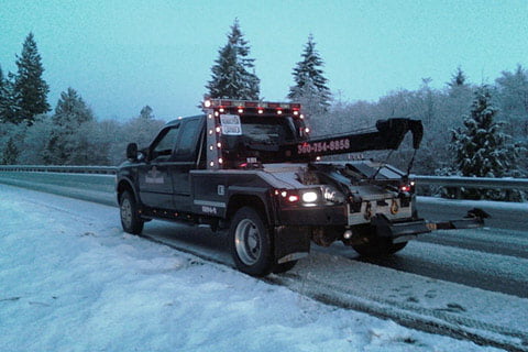 summit-towing-services-image Summit Towing North